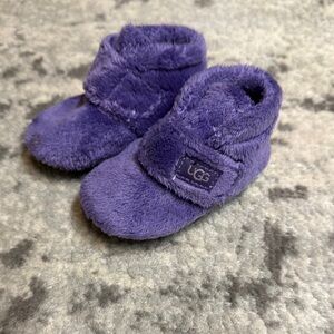 UGG Purple Bixbee Slippers Size 02/03 (6-12M)